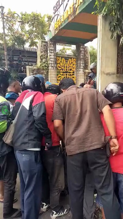 Discovery of a body in the Deli Tua Medan gutter #mayat #viral #videoshort