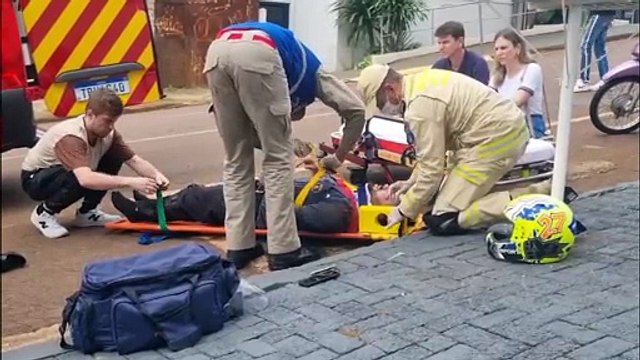 Siate é chamado ao Centro de Cascavel para atender vítima de acidente na Rua São Paulo