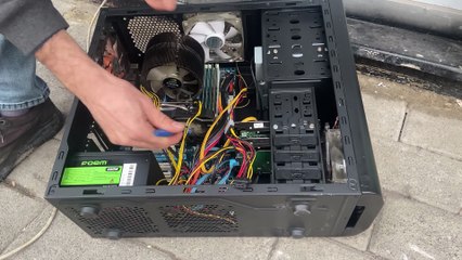 Masaüstü Bilgisayar Fiziksel Bakım Nasıl Yapılır (Senede 1) Telefon Aşağıda