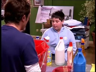 Aqui no hay quien viva T1 - C6 Erase un resbalón