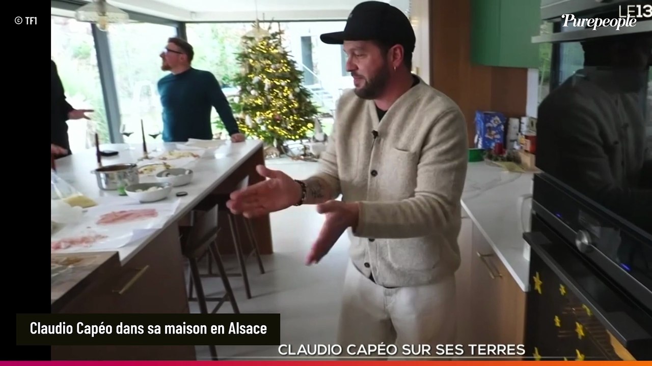 Claudio Capéo ouvre les portes de sa maison dans un petit village d'Alsace : belle cuisine familiale avec un grand îlot central et studio de musique