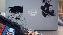 Une paire custom One Piece et Detective Conan