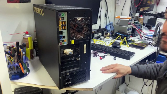 Masaüstü Bilgisayar Multi Medya Girişleri Port Ne İşe Yarıyor Biliyor Musun? Telefon Aşağıda