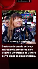Destacando un año activo y entregando presentes a los vecinos, Diversidad de Género cerró el año en plaza principal.