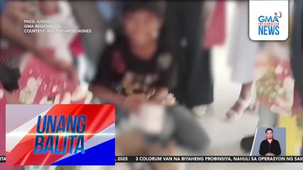 13-anyos na lalaking estudyante, naging emosyonal sa regalong cell phone ng kaniyang guro sa kanilang exchange gifts | Unang Balita