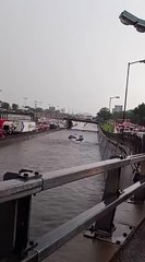 Un fuerte temporal dejó a varios autos bajo el agua en la Panamericana y hay caos vehicular en Buenos Aires