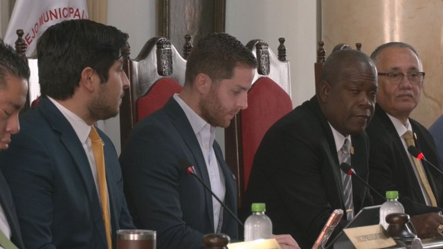 Mizrachi rechaza críticas por distribución de fondos a juntas comunales: 'Los que más se quejan son los que menos hacen'