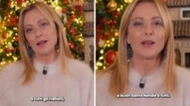 Meloni fa gli auguri di Natale e difende il presepe: «Simbolo di identità e valori»