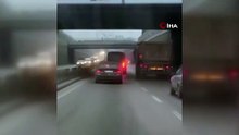 Araçlar arasında makas atarak trafiği tehlikeye düşüren minibüs şoförü kamerada