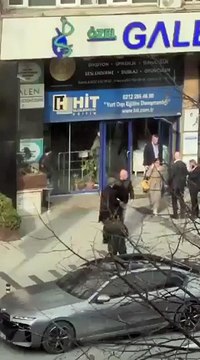 Adli Tıp'ta uyuşturucu testi pozitif çıkan Sadettin Saran, bağımsız bir laboratuvarda uyuşturucu testi yaptırdı.