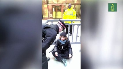 Detienen a Greta Thunberg en Londres en protesta de apoyo a activistas de Palestine Action