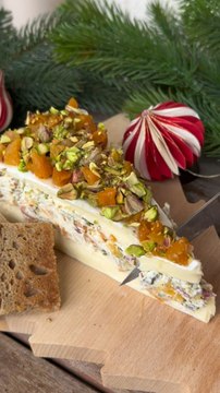 Jour 24 du calendrier de l’avent des recettes - Brie aux pistaches et abricots 🧀
