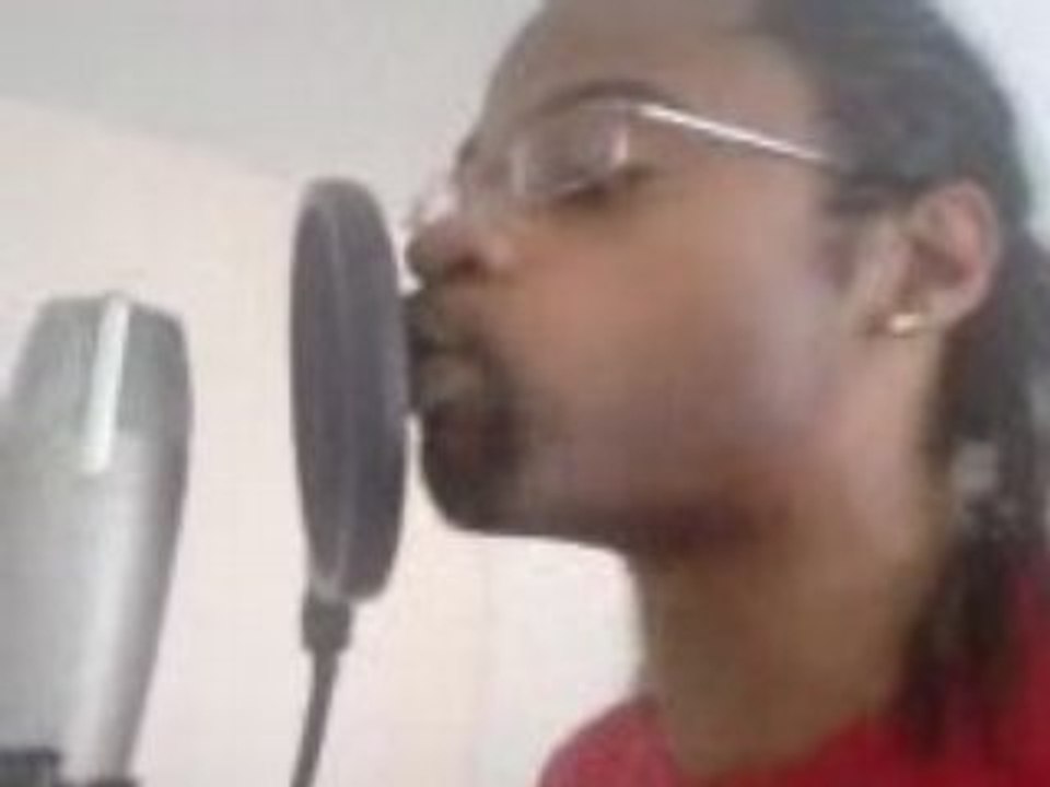 Freestyle a SHOWTIME PROD [Fabolous Chang & Slyter L.C]