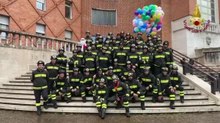 Gli auguri dei Vigili del Fuoco ai baby pazienti del Civile