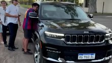 Messi salió con Antonela a las calles de Rosario y le cumplió el sueño a un fanático