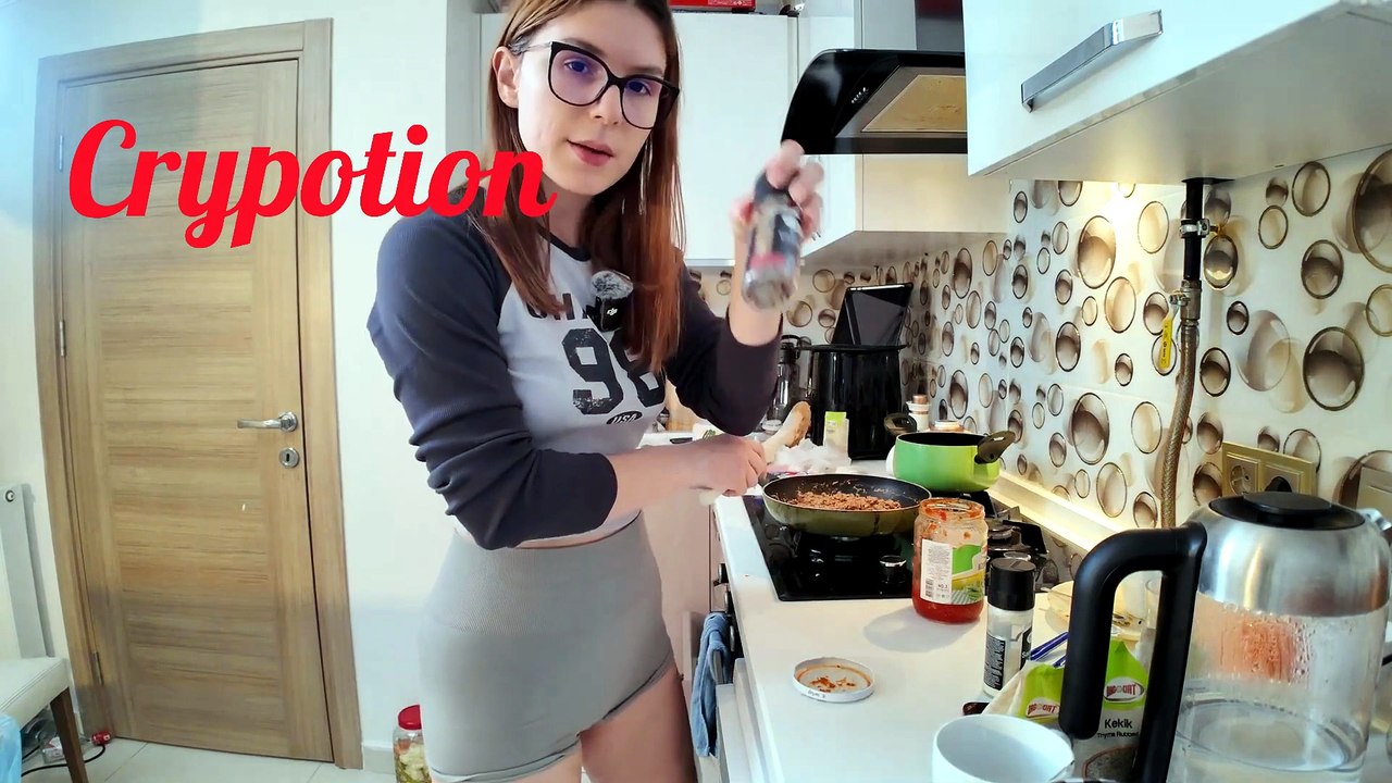Sexy turkish girl CRYPOTION Xd3m