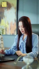 Atraída por sus mentiras de amor En Español