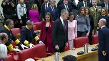 Felipe VI pronuncia por primera vez de pie su Mensaje de Navidad y alerta de 