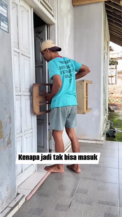 FB_VID_2895945307295055341