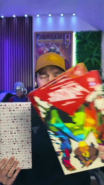 🎄 Colis mystère Urban Comics : le cadeau parfait pour Noël ? 📚🔥 Merci @Urban Comics