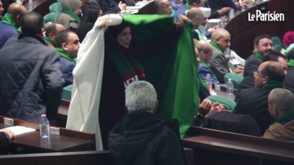 L’Algérie adopte une loi criminalisant la colonisation française