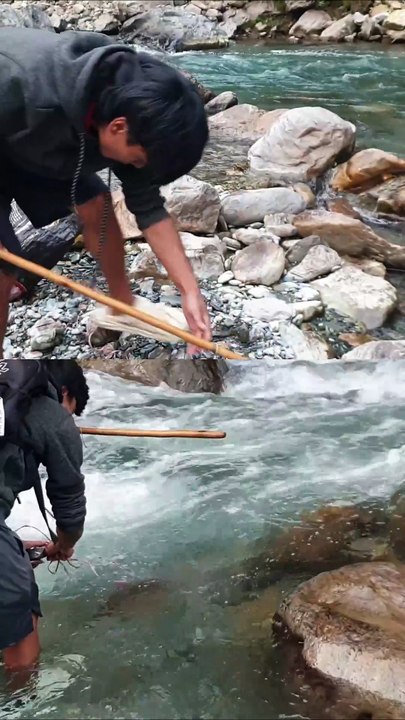 net fishing in Nepal |