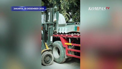 TNI AD Berangkatkan Kapal ADRI LII Kirim Bantuan Logistik dan Material untuk Bencana di Sumatra