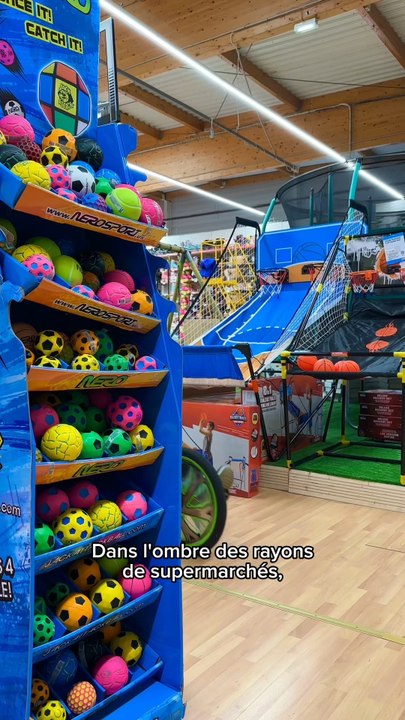Je m’appelle Guillaume et je suis accro aux jouets 😂Retrouvez-moi ici pour ouvrir, monter, déballer des jouets 🤩Et toi, tu es addict aux jouets aussi?➡️ l’audio c’est cadeau si vous voulez le réutiliser 😉