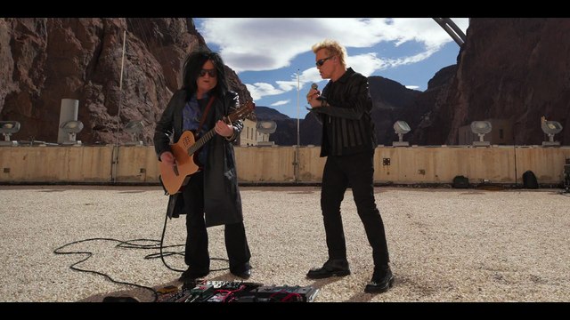 Rebel Yell - Billy Idol & Steve Stevens (acoustic)