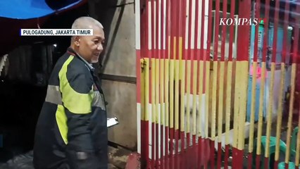 CCTV Rekam Penyiraman Air Keras ke Petugas Keamanan di Pulogadung | SAPA PAGI