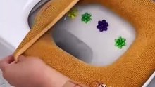 With this toilet seat cover in winter, my bottom won't get cold anymore