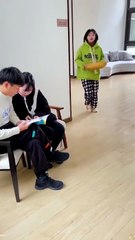 We prepared such a dried fruit platter at home. Our blind date said that our dried fruit platter was so amazing