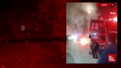 Hatay'da seyir halindeki otomobil alevlere teslim oldu