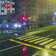 Ehliyetsiz sürücünün kullandığı otomobilin motosiklete çarptığı kaza kamerada; 1 ölü