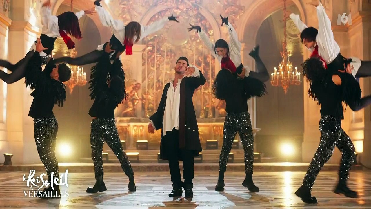 Julien Lieb reprend "L'Assasymphonie", le tube de "Mozart l'opéra rock"