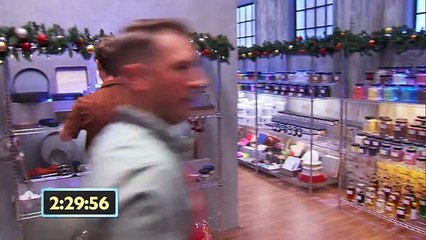 Holiday Baking Championship - Season 12 Episode 01- Welcome to the Holiday Village
