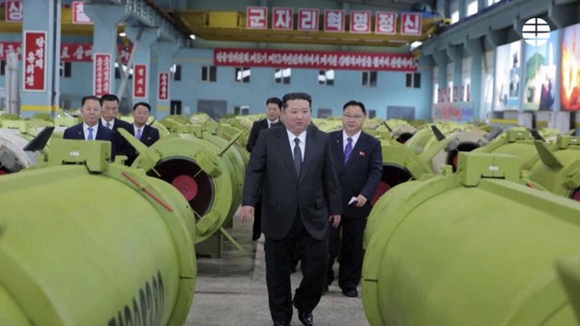 Estas son las fotos de Kim Jong-un rodeado de misiles que ha compartido el régimen