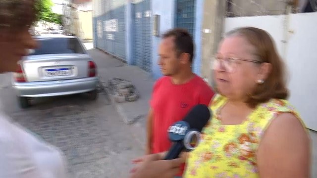 Solução de Problema: Buracos não Resolvidos na Rua Adelino Fontoura Causam Descontentamento entre Moradores e Comerciantes em Vinópolis