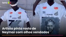 Vendado, artista viraliza ao pintar rosto de Neymar em camisa do Santos
