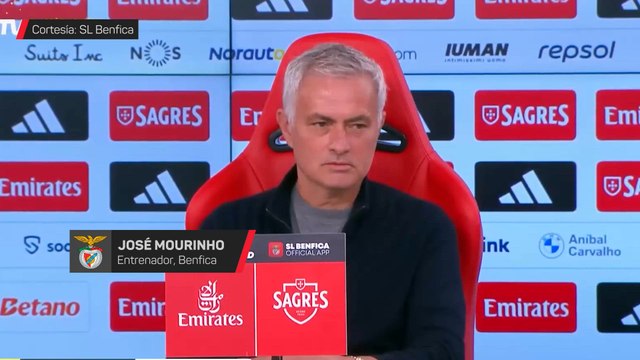 Se la tenía jurada y aprovechó: Mourinho manda a callar y ‘castiga’ a un periodista en sala de prensa