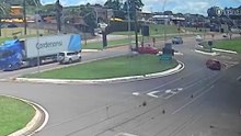 Vídeo registra imprudência que resultou em acidente no Trevo da Portal