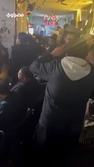 فرحه الجماهير بعد تسجيل محمد صلاح ركله الجزاء في جنوب أفريقيا