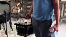 Lane Kiffin steals grocery store basket to avoid bag fee