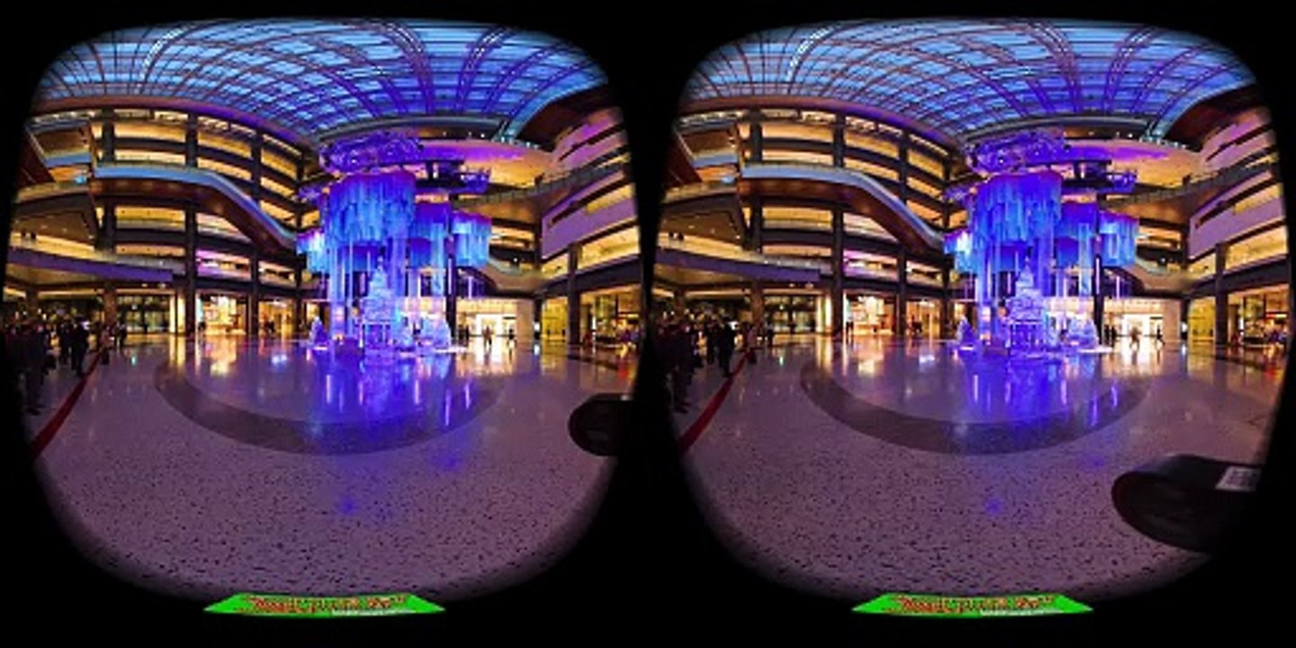 ＜VR180 3D＞グランフロント大阪 北館のクリスマスツリー【ゴーグル必須・立体視】