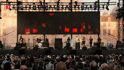 Every Little Thing She Does Is Magic (The Police song) - Sting (live)