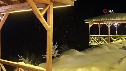 Beklenen kar geldi! Her yer beyaza büründü