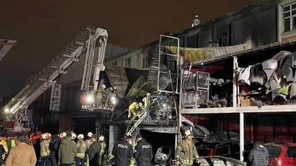 Oto sanayide çıkan yangında bir kişi hayatını kaybetti