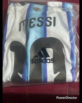 LA INNOMBRABLE TE REGALÓ LA INDUMENTARIA ELLA LO ADORA DICE QUE ES DIOS MESÍAS NO HAY MÁS + CHULO QUE EL MIRA BONITA CON 3 ESTRELLAS MIJA PA QUE TE GUSTE MÁS + TU MUÑECO QUE NO QUIERE QUE LO TOQUEMOS PORQUE SE TE VA ENCIMA ESTA REBONITO EL BIEN CHULO