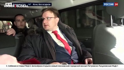 Dünyanın bu görüntüyü konuşuyor... Rus diplomat ABD ajanı çıktı!