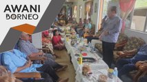 Uggah santuni penduduk Rumah Banyan Jerman sempena Krismas